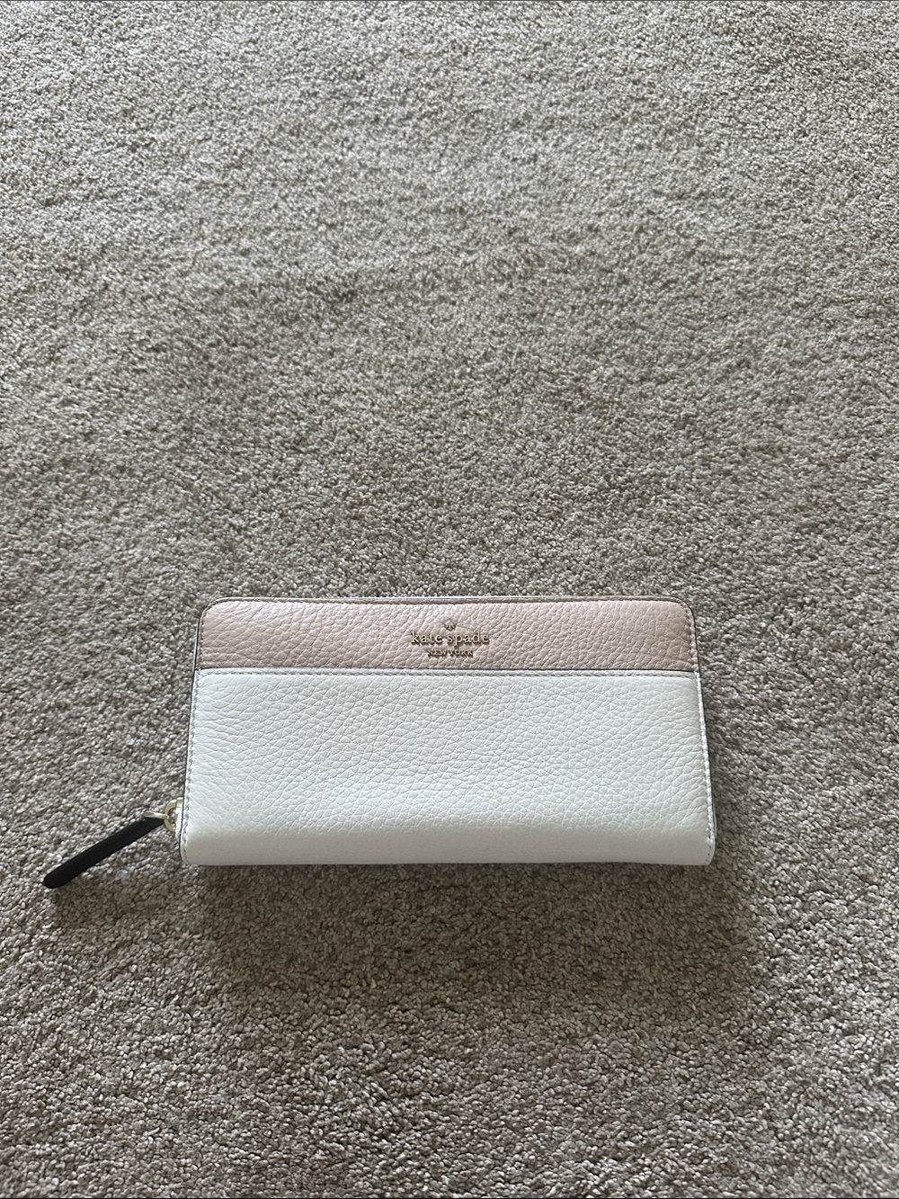 Kate spade Jackson large continental wallet opticwhmu color